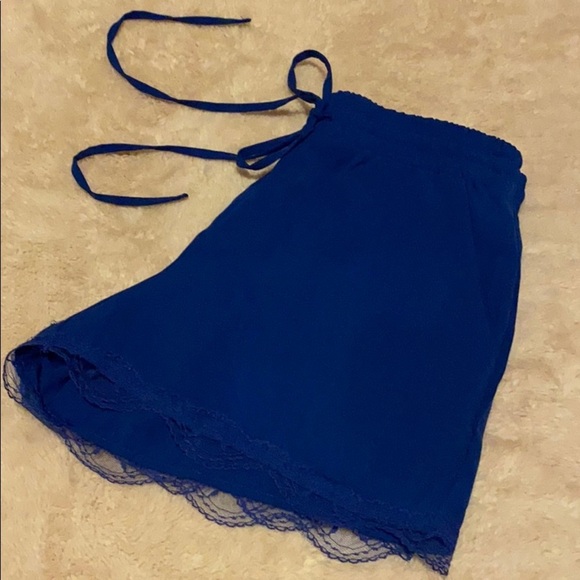 mine Pants - MINE blue dress shorts lace cuff w/ side pockets S